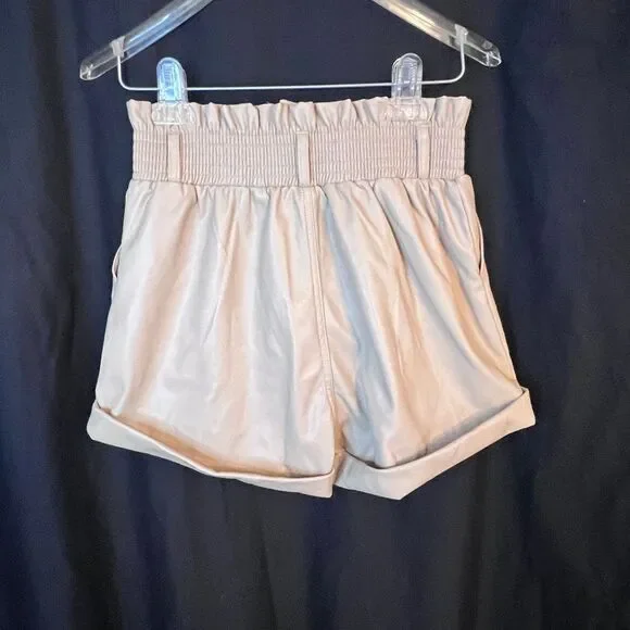 superdown kenzie faux leather short beige nude color Size Small paperbag waist - Picture 6 of 11